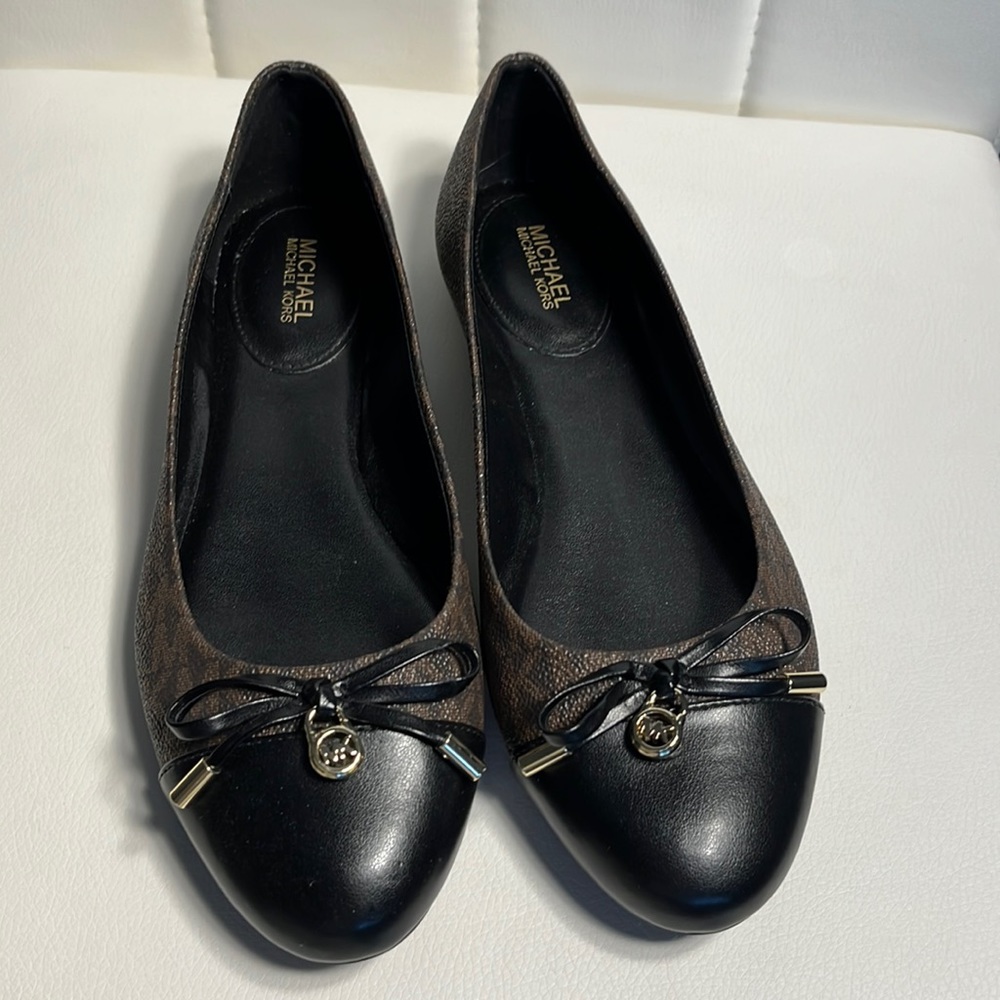 Michael Kors Women’s shoes, bow, size 7,5